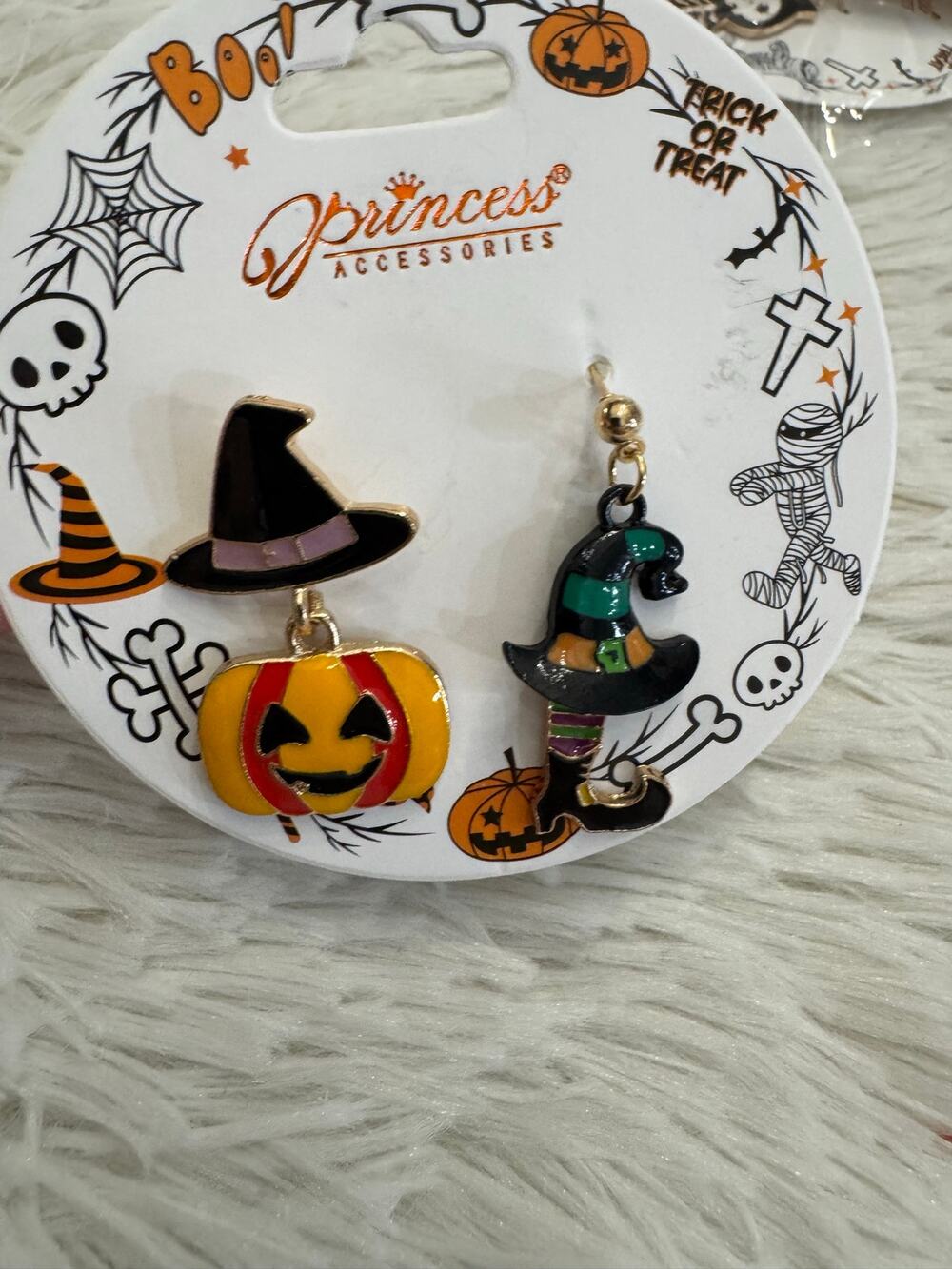 Princess Accessories Halloween earrings with witch and pumpkin design